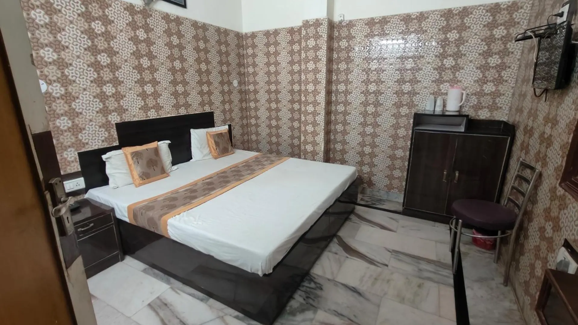 Hotel Sarwan 阿格拉